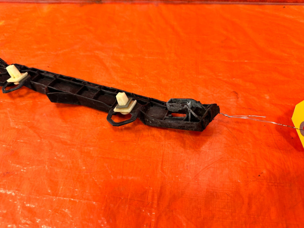 FRS BRZ & 86   LEFT REAR   BUMPER BRACKET CLIP SPACER RETAINER OEM #2932