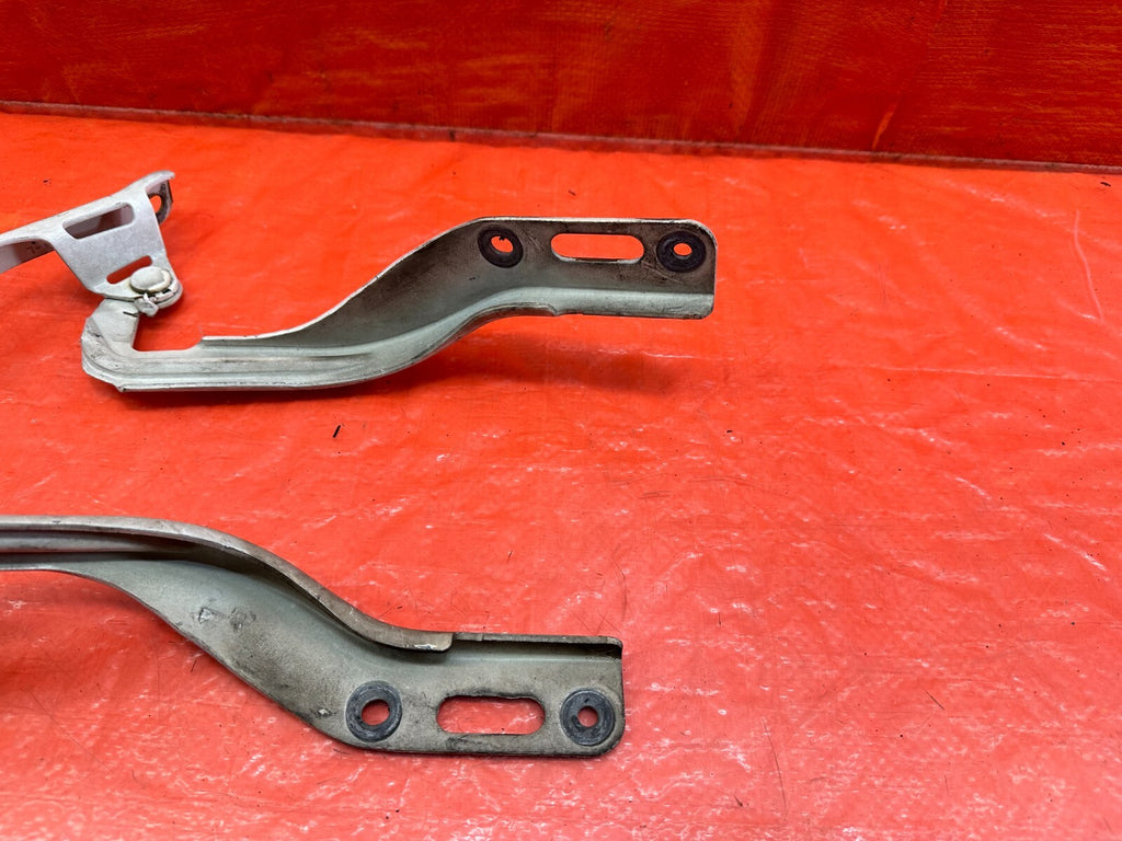 06 11 HONDA CIVIC   HOOD HINGES   DRIVER LEFT PASSENGER RIGHT HINGES OEM 2201