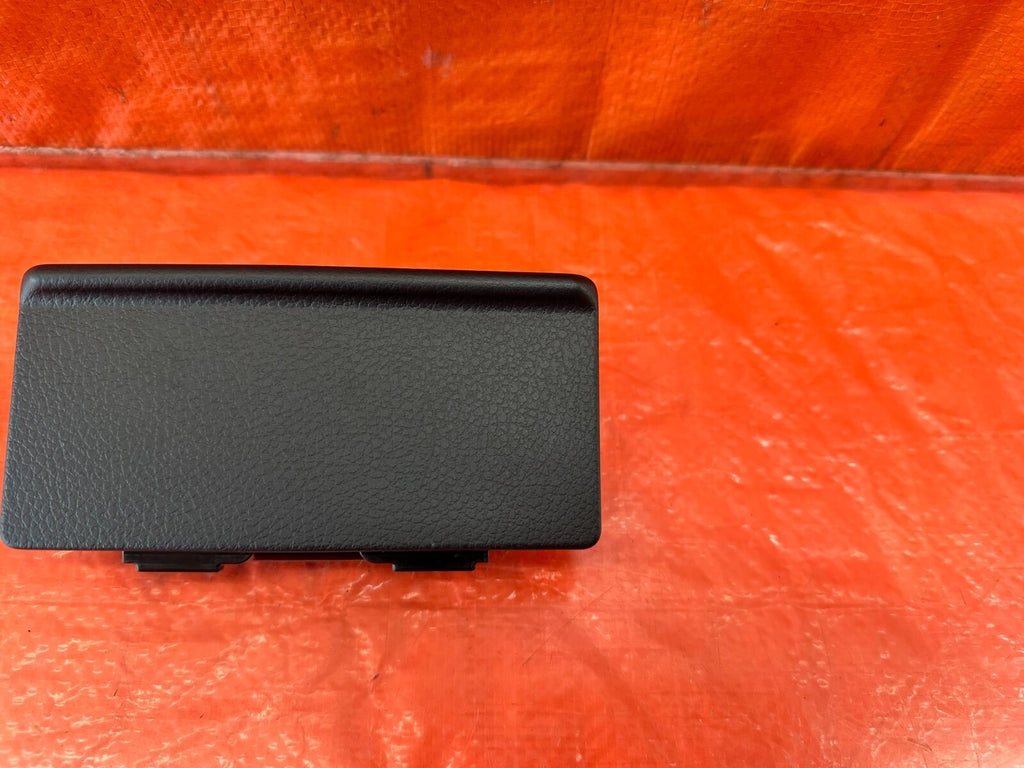 14 20 INFINITI Q50   ARM REST CENTER CONSOLE REAR ASH TRAY CUBBY POCKET OEM #2221