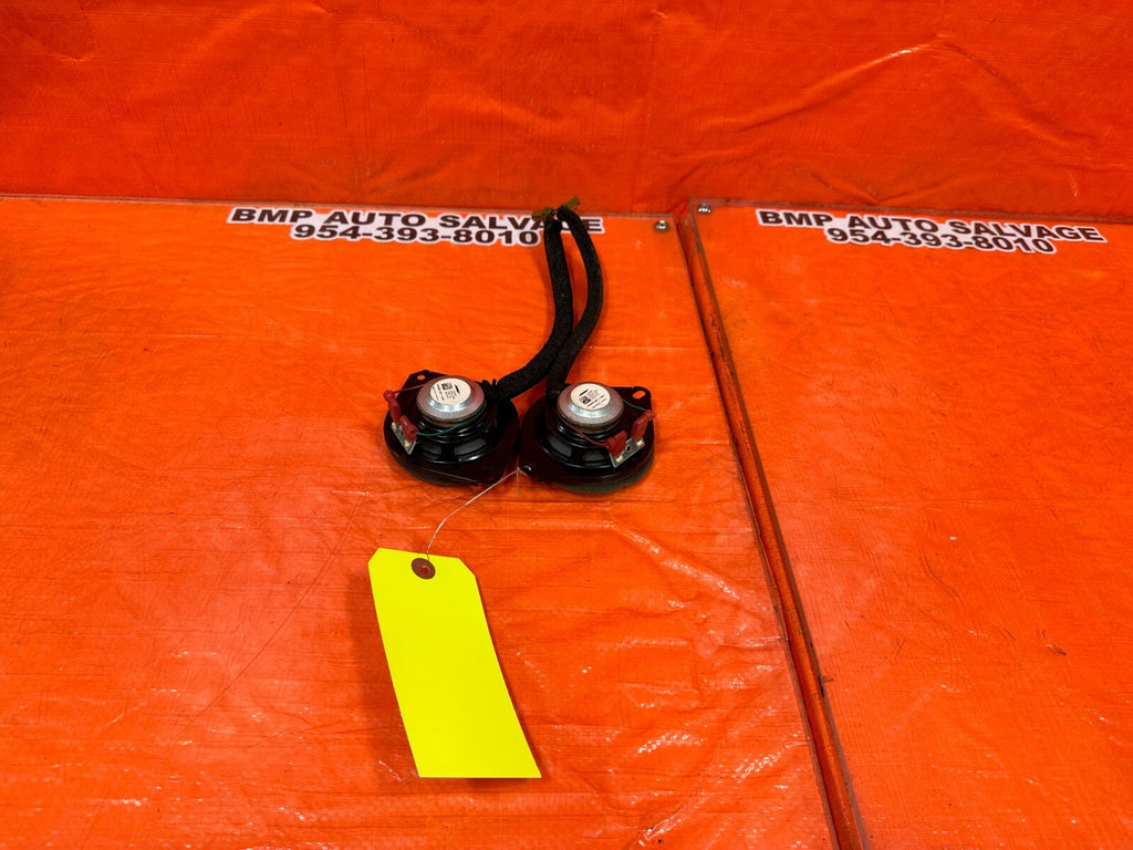 08 15 INFINITI G37 COUPE BOSE REAR QUARTER PANEL TRIM SPEAKERS LEFT RIGHT 2456