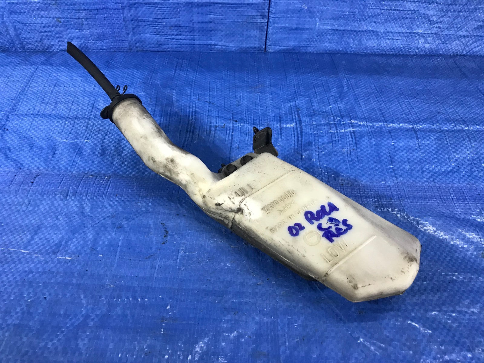 OEM 2002 02 TOYOTA COROLLA S   RADIATOR COOLANT RESERVOIR TANK0