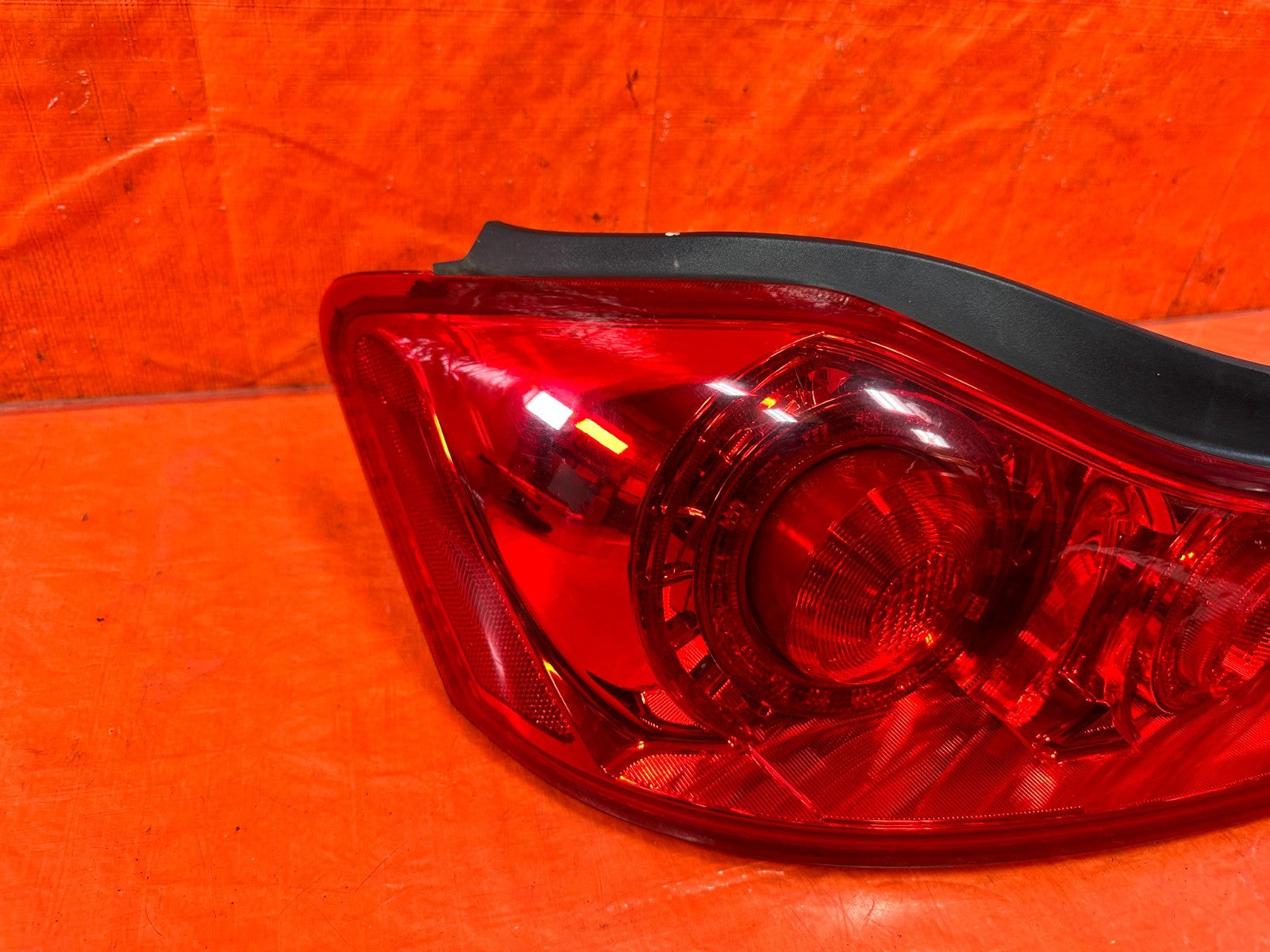 11 15 INFINITI G37 CONVERTIBLE   DRIVER LEFT TAIL LIGHT TAIL LAMP   OEM #3103