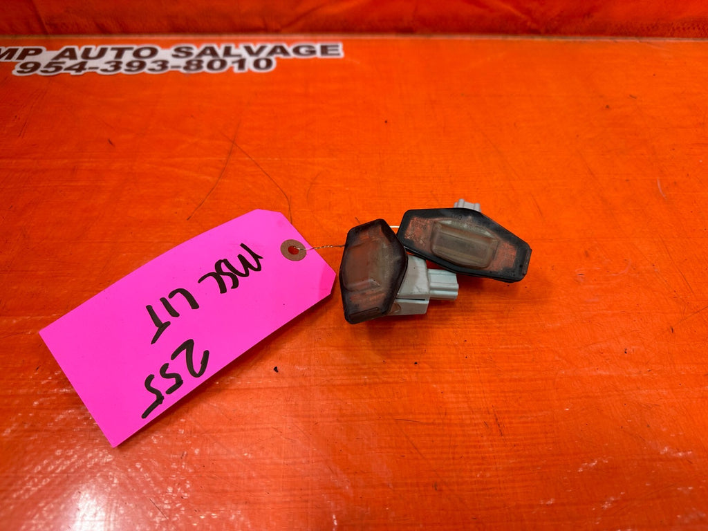 04 08 ACURA TSX   LICENSE PLATE LIGHT LAMP SET   LEFT AND RIGHT OEM FACTORY 2550
