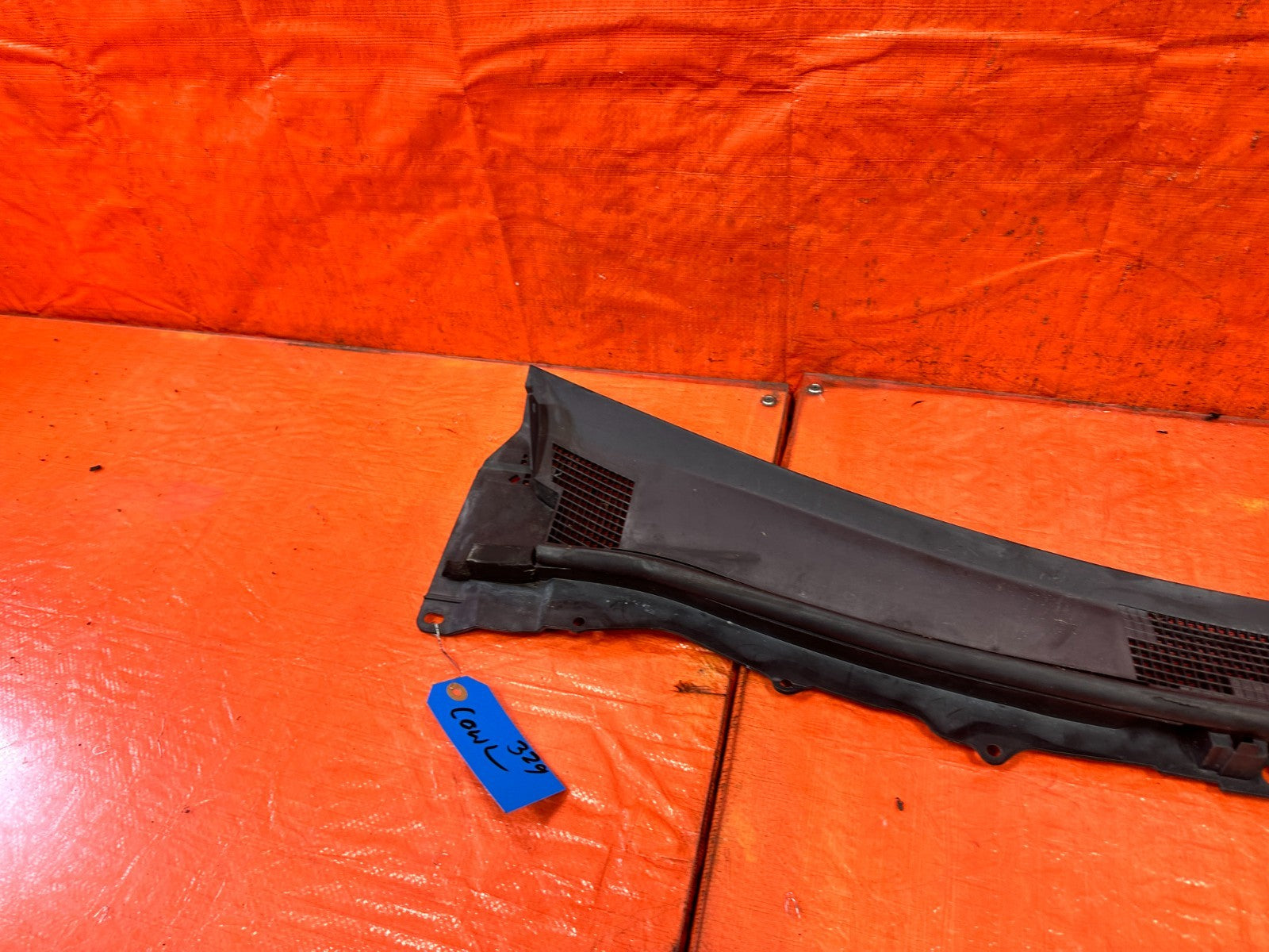 08 15 INFINITI G37 COUPE CONVERTIBLE WINDSHIELD WIPER COWL TRIM PLASTIC OEM 3297