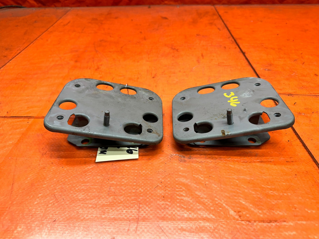 03-08 NISSAN 350Z REAR RE BAR CRASH BEAM BRACKETS PAIR DRIVER PASS OEM #3466