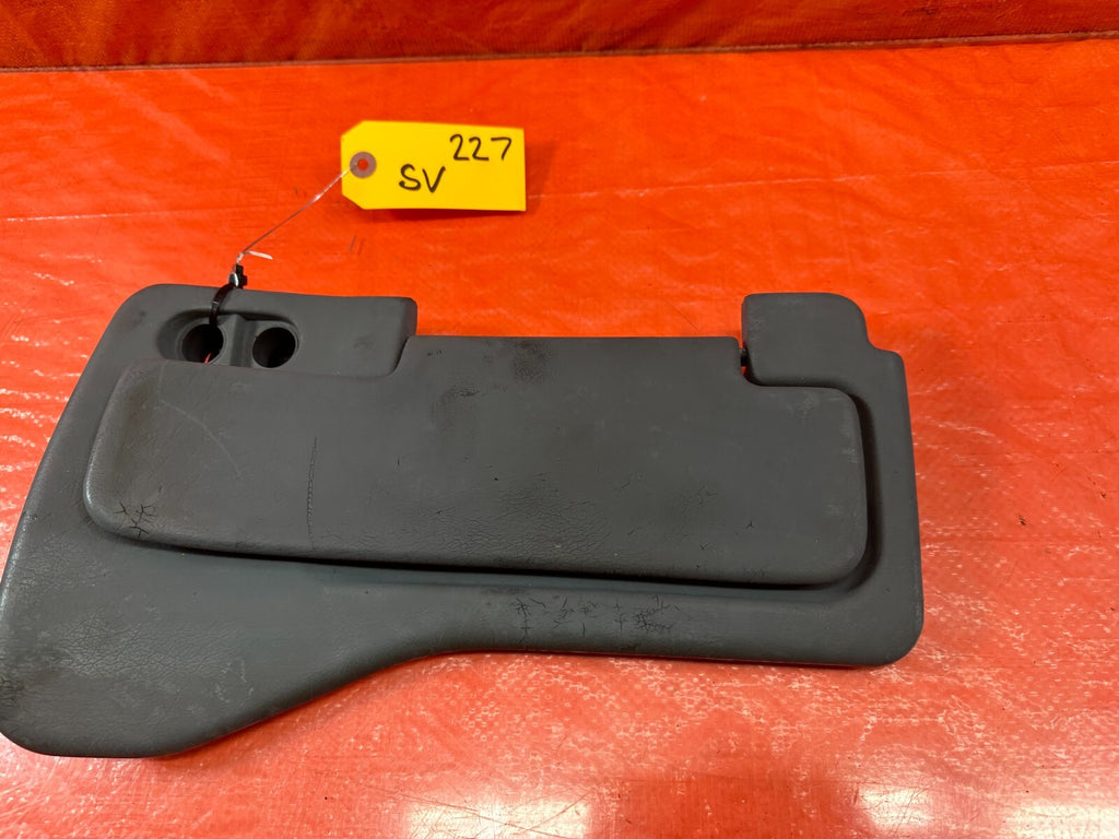 94 95 HONDA DEL SOL   SUN VISOR   PASSENGER RIGHT SIDE   GRAY COLOR   OEM #2272
