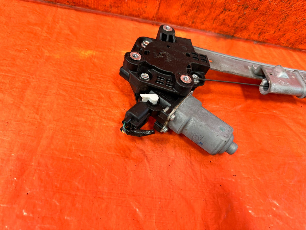 09 14 ACURA TSX   DRIVER LEFT FRONT WINDOW REGULATOR W/ MOTOR   OEM FACTORY #3217