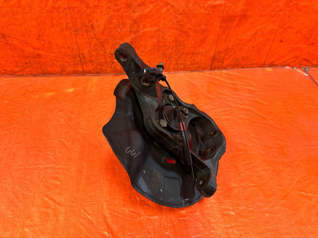 13 16 HYUNDAI GENESIS COUPE   PASSENGER RIGHT FRONT SPINDLE KNUCKLE HUB OEM 3255