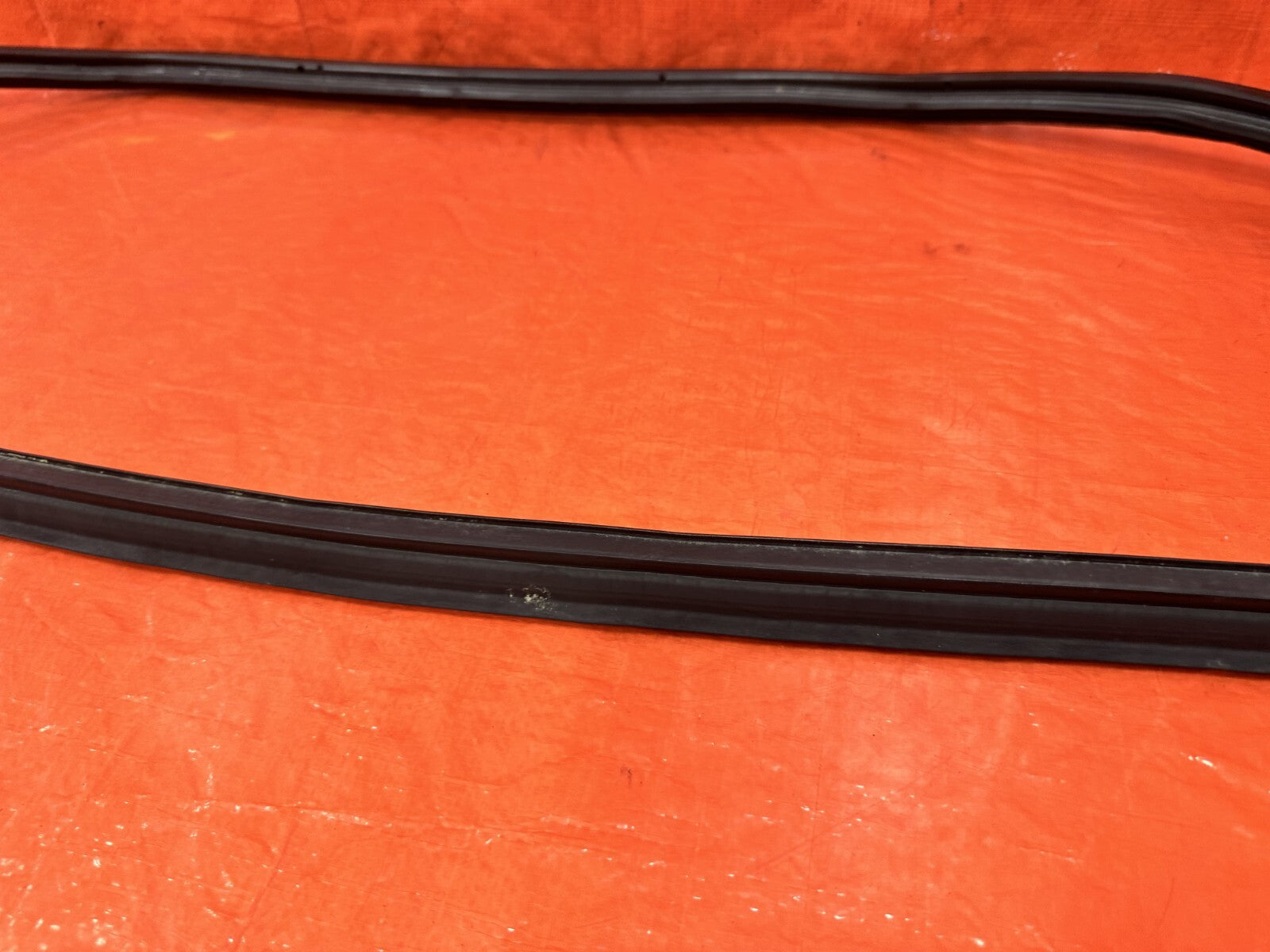 00 09 HONDA S2000   REAR TRUNK WEATHER STRIP GASKET SEAL   OEM FACTORY #29011