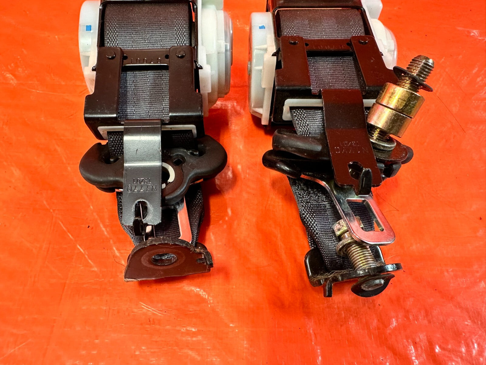 02 06 ACURA RSX TYPE S & BASE   REAR SEAT BELT SET LEFT RIGHT BLACK OEM #27118