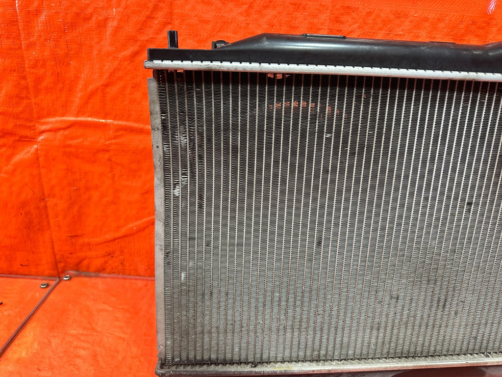 06 11 HONDA CIVIC SI   K20Z3 6 SPEED MANUAL RADIATOR ASSEMBLY   OEM FACTORY #3075