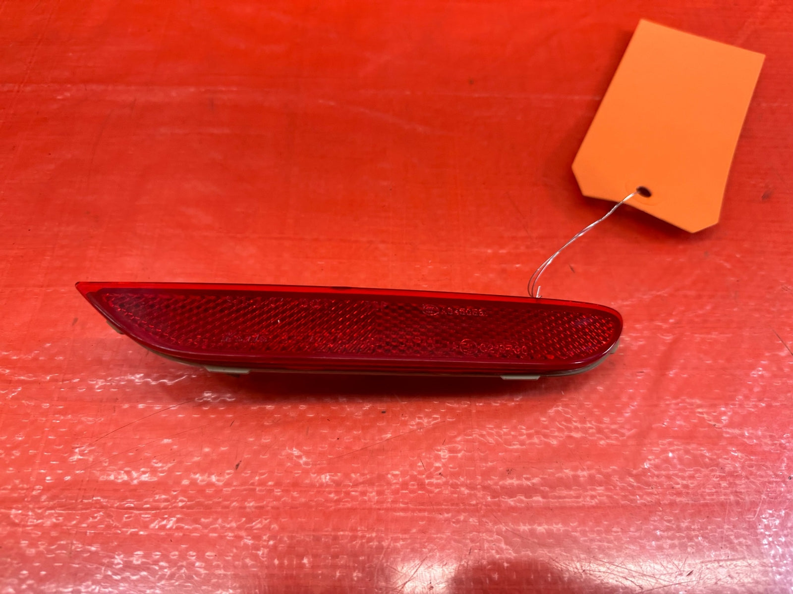 14 17 INFINITI Q50 SPORT   PASSENGER RIGHT REAR BUMPER REFLECTOR LIGHT OEM #87886