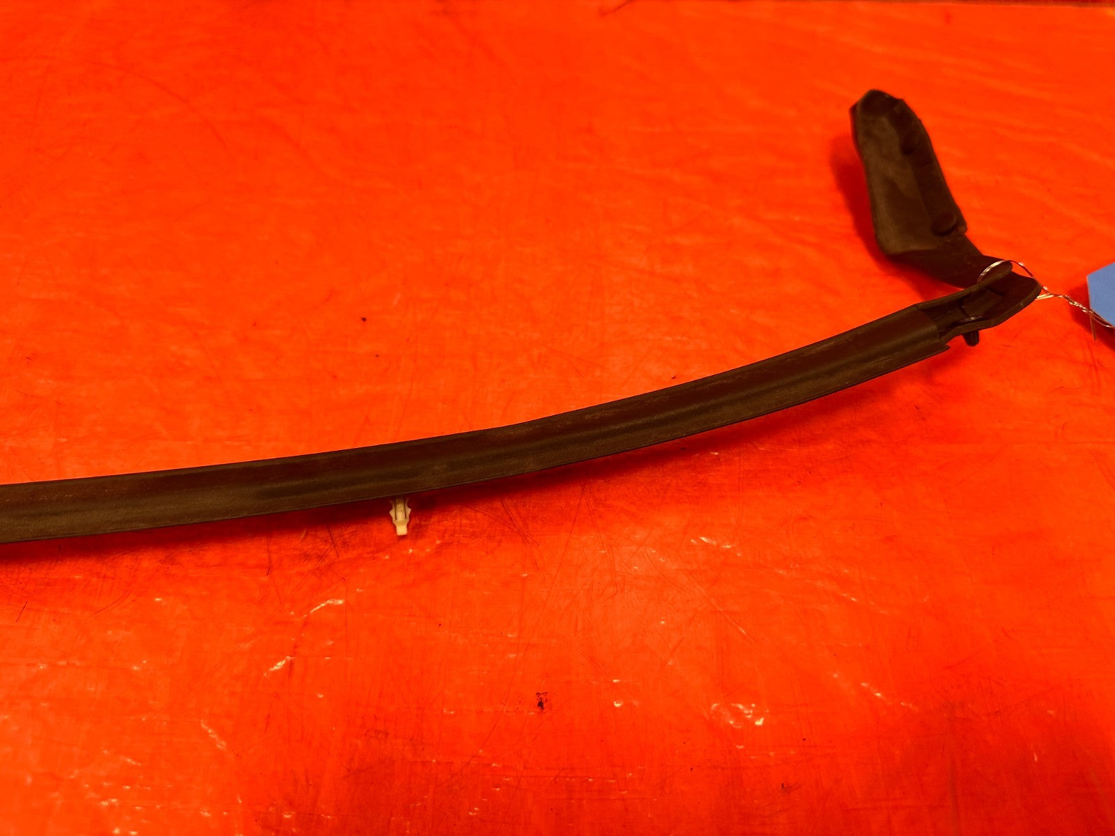 08 15 INFINITI G37 Q60 FRONT HOOD ENGINE BAY WEATHERSTRIP SEAL RUBBER OEM #3294