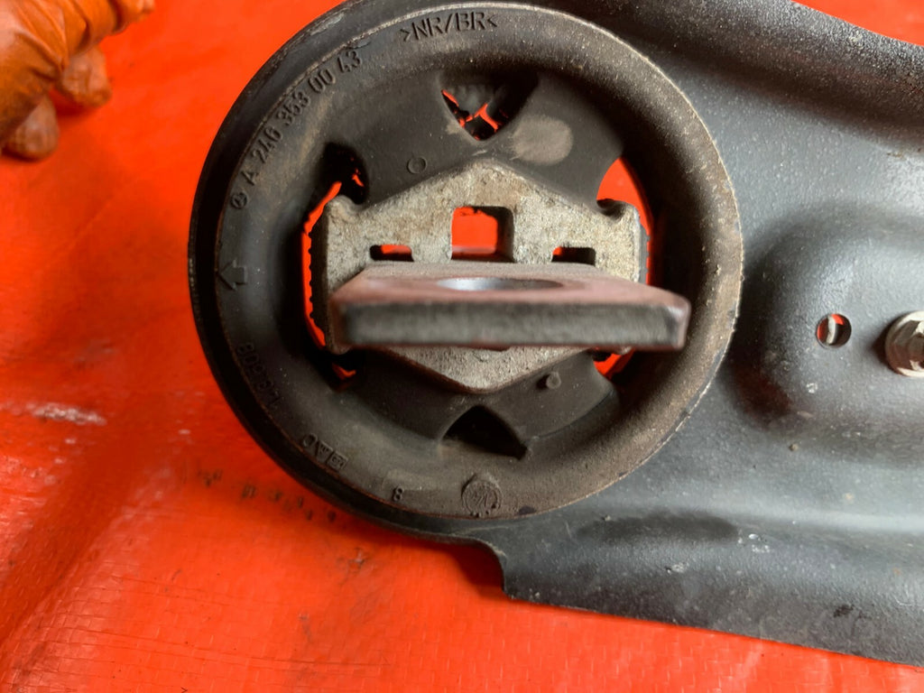 2014 MERCEDES BENZ CLA250 4MATIC   PASSENGER RIGHT REAR TRAILING CONTROL ARM8
