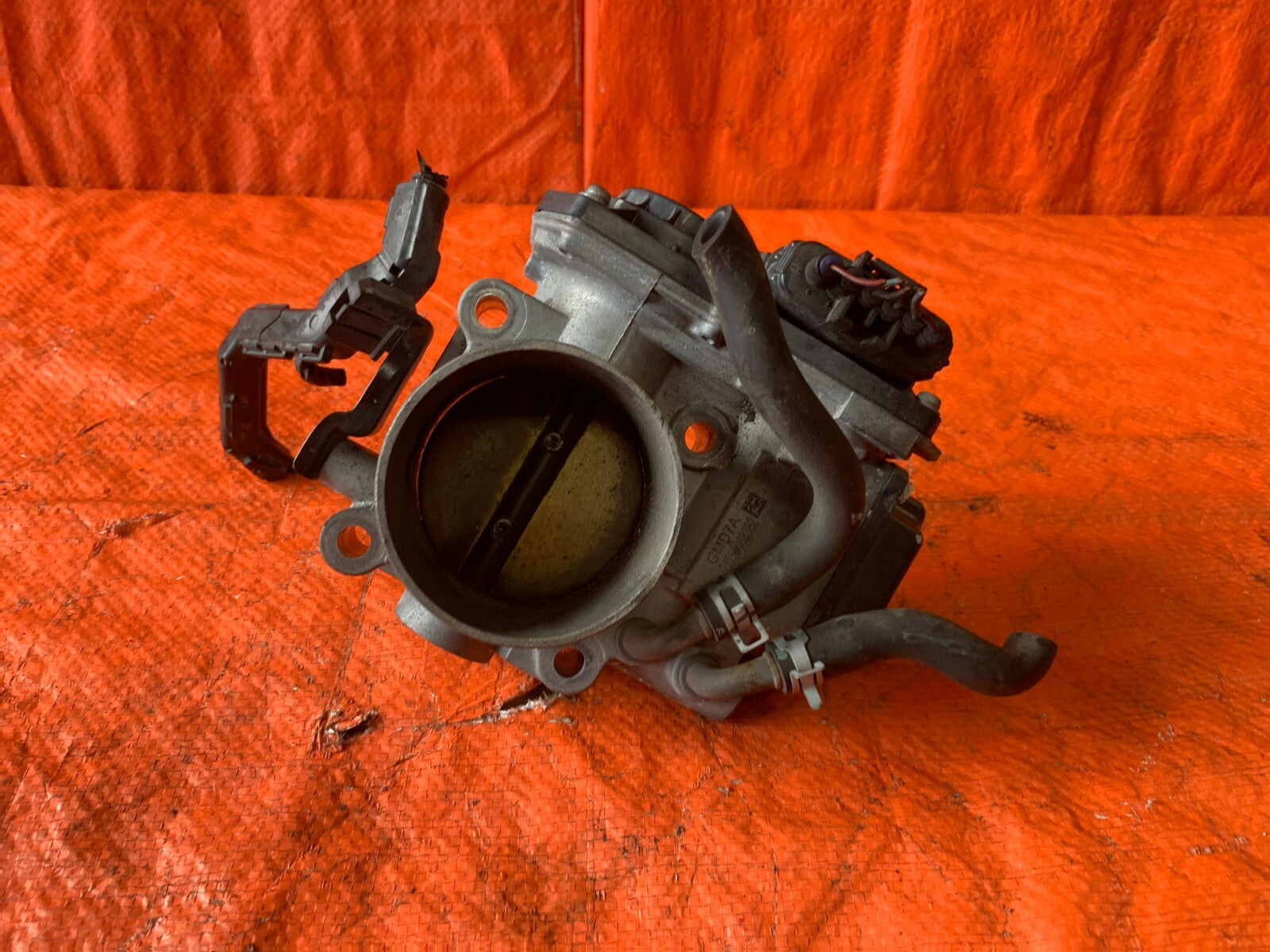 OEM 2010 10 HONDA ACCORD   2.4L 4 CYLINDER   ENGINE MOTOR THROTTLE BODY0