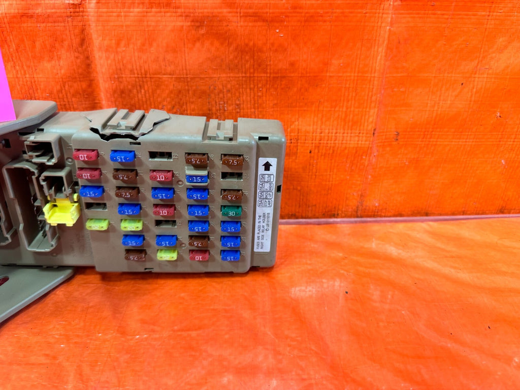 08 14 SUBARU IMPREZA WRX & STI INTERIOR CABIN UNDER DASH FUSE BOX PANEL OEM 2836