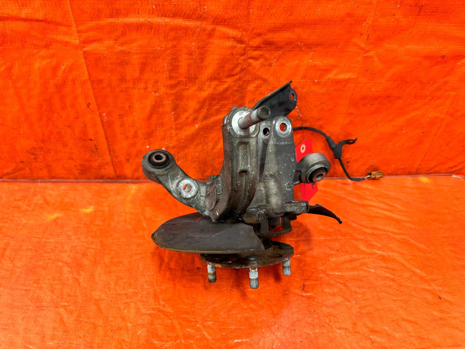 04 08 ACURA TSX   PASSENGER RIGHT REAR   SPINDLE KNUCKLE HUB  OEM OE 3125
