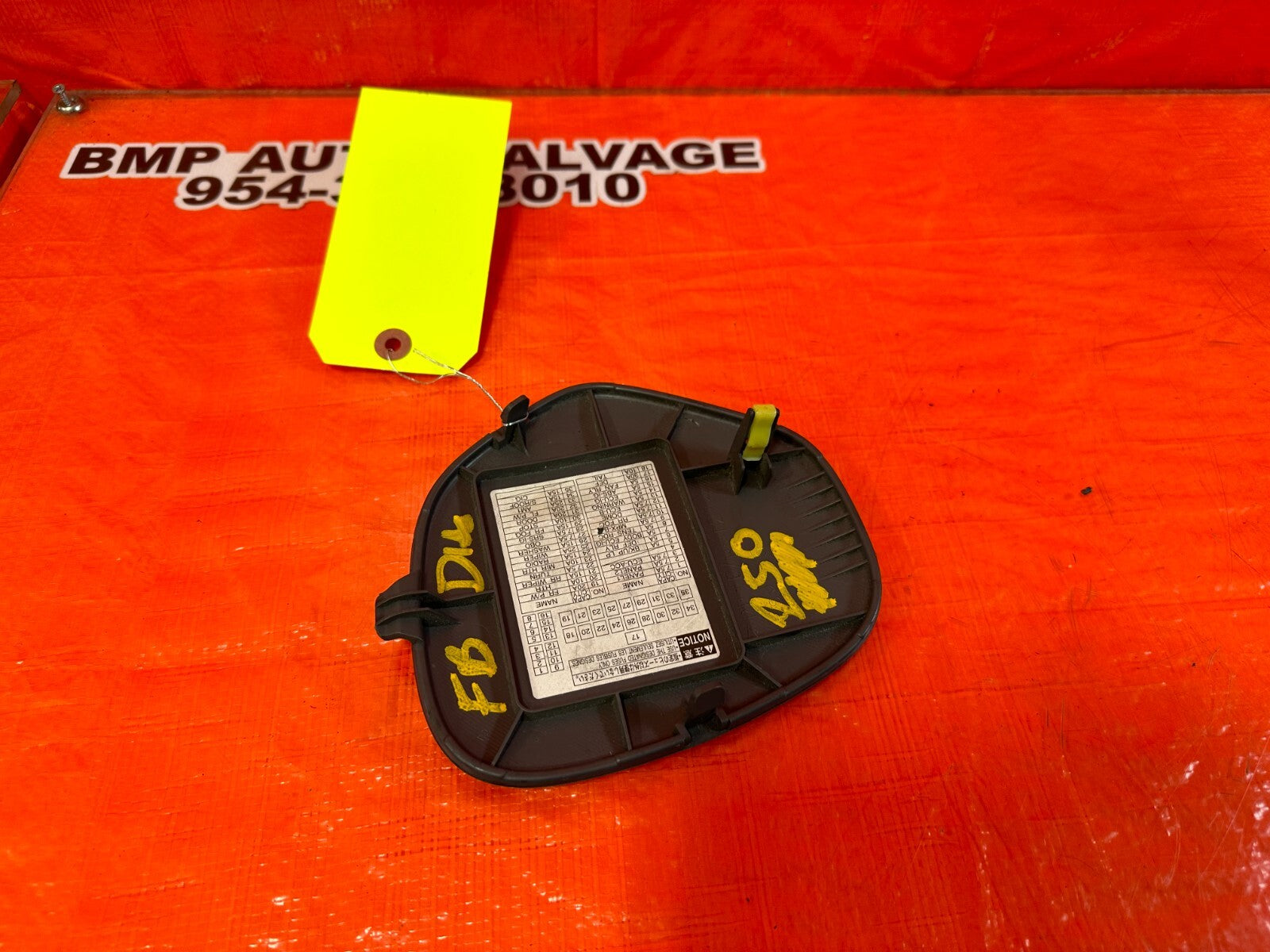00 05 TOYOTA CELICA GT & GT S INTERIOR FUSE PANEL COVER & DIAGRAM   GRAY OEM 2506