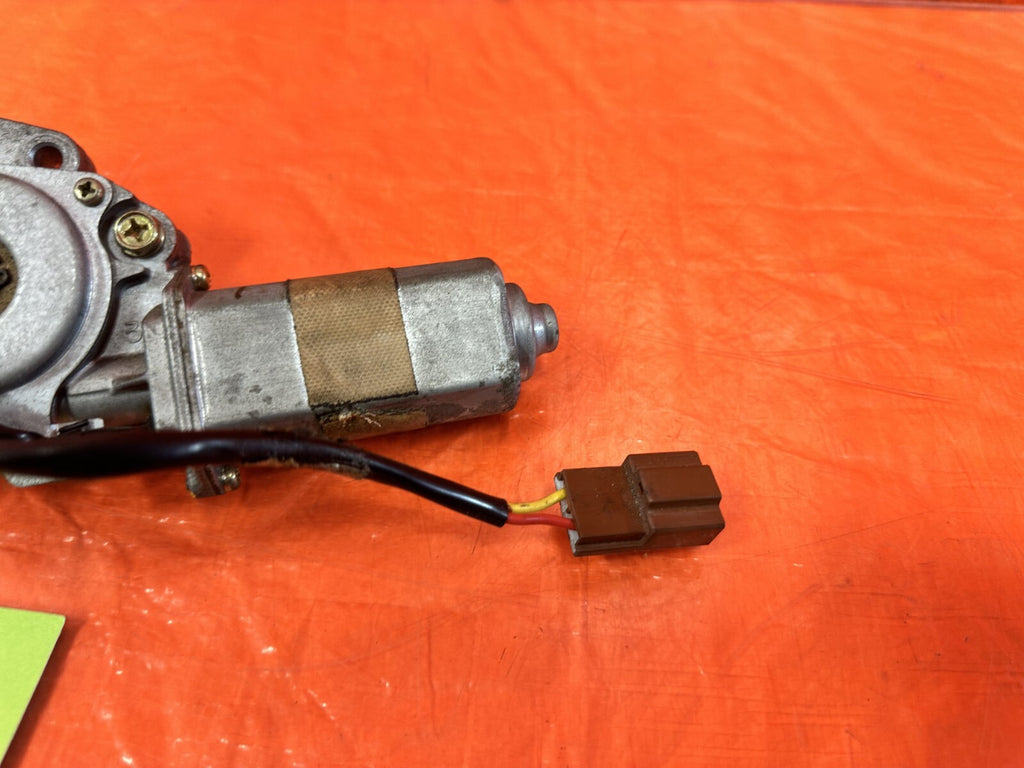 00 09 HONDA S2000   LEFT AND RIGHT SOFT TOP MOTORS   OEM FACTORY #290 11