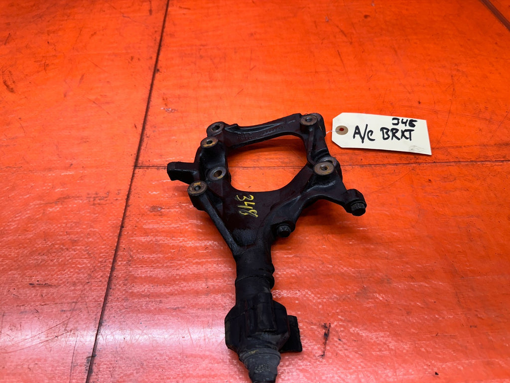 1992-1995 HONDA CIVIC 1.5L 1.6L AC COMPRESSOR MOUNT BRACKET OEM #3484