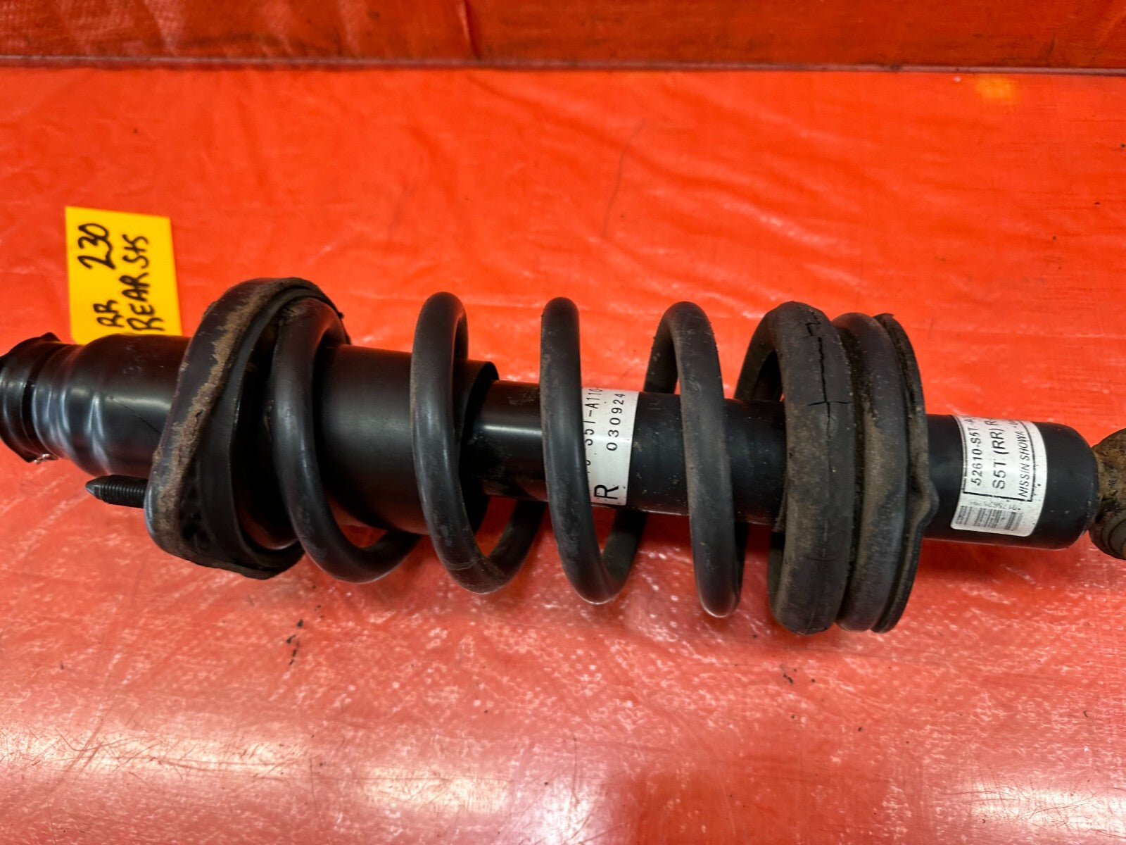 04 05 HONDA CIVIC SI EP3 HATCHBACK   RIGHT REAR SHOCK AND SPRING STRUT OEM #2305