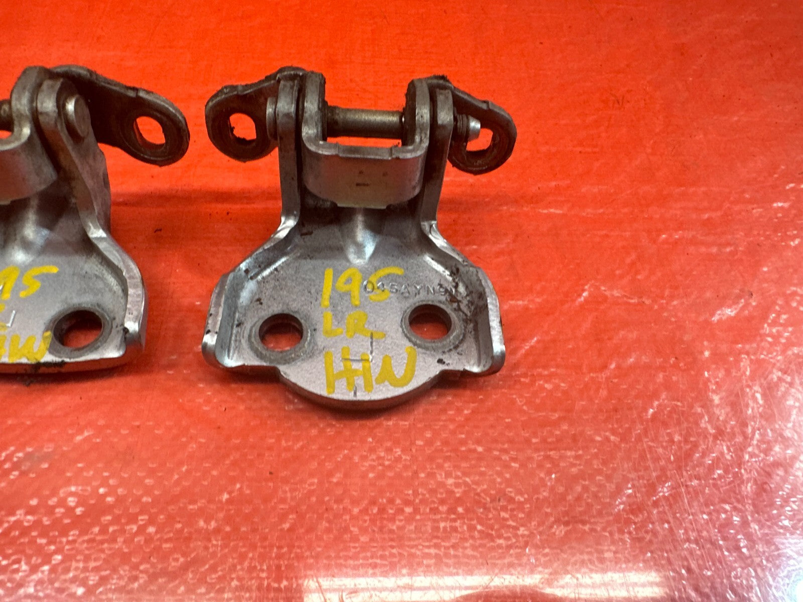 92 00 HONDA CIVIC SEDAN   DRIVER LEFT REAR   DOOR HINGE SET UPPER LOWER OEM #1957