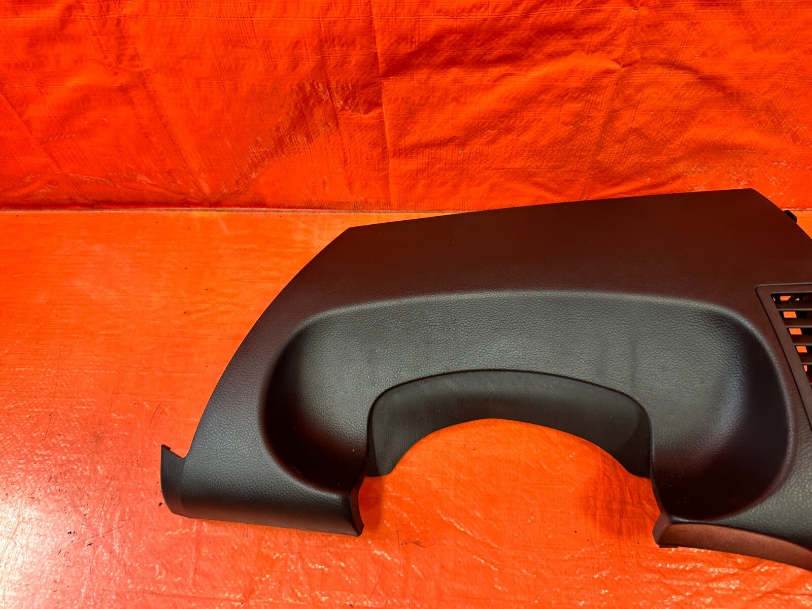 03 07 NISSAN 350Z   CLUSTER BEZEL LEFT DASH COVER TRIM W/ AC VENT   OEM #2627