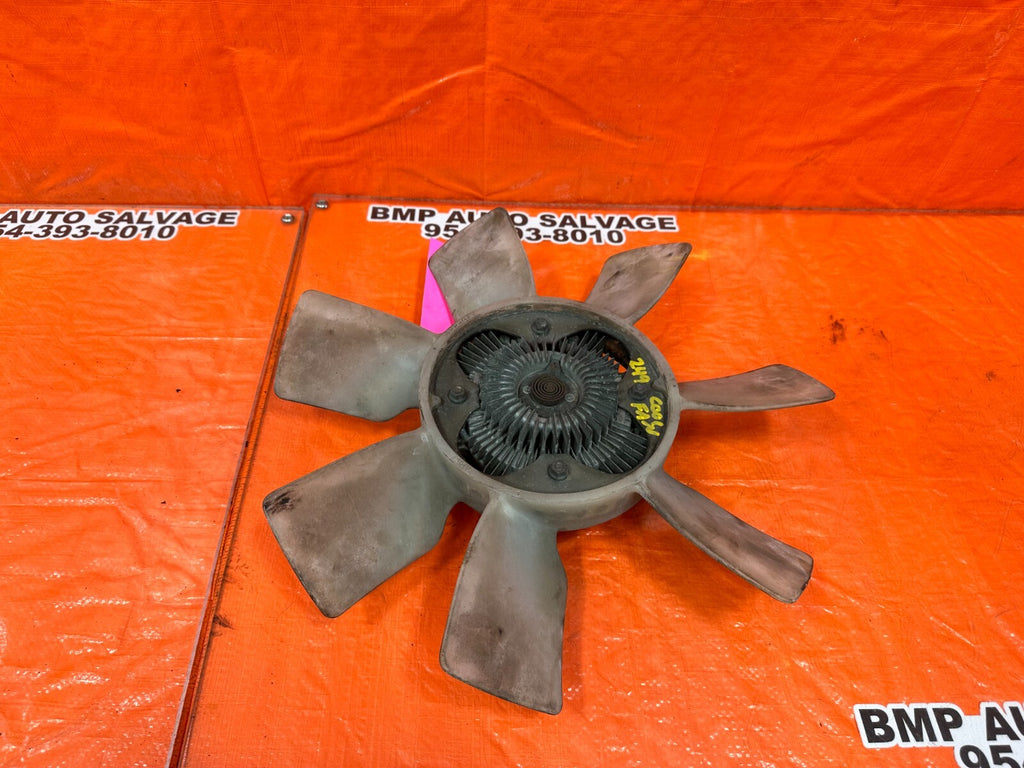 96 00 TOYOTA TACOMA   RADIATOR SHROUD COOLING FAN BLADE AND MOTOR   OEM #2497