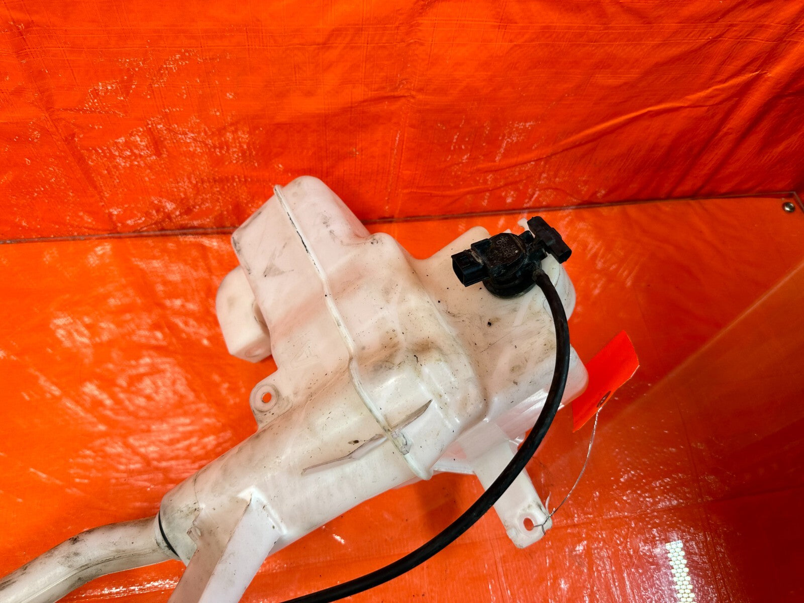 12 15 HONDA CIVIC SI   WINDSHIELD WIPER RESERVOIR TANK W/ MOTOR   OEM #2657