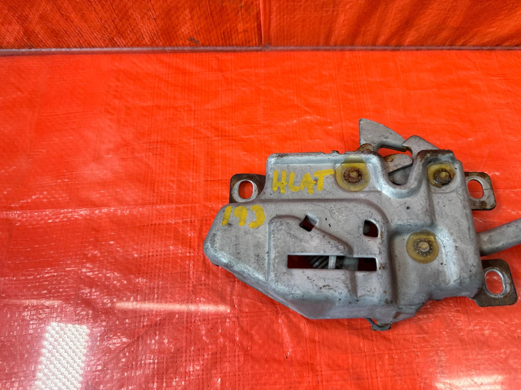 95 98 HONDA ODYSSEY   HOOD LATCH LOCKING MECHANISM LOCK   OEM FACTORY #1934