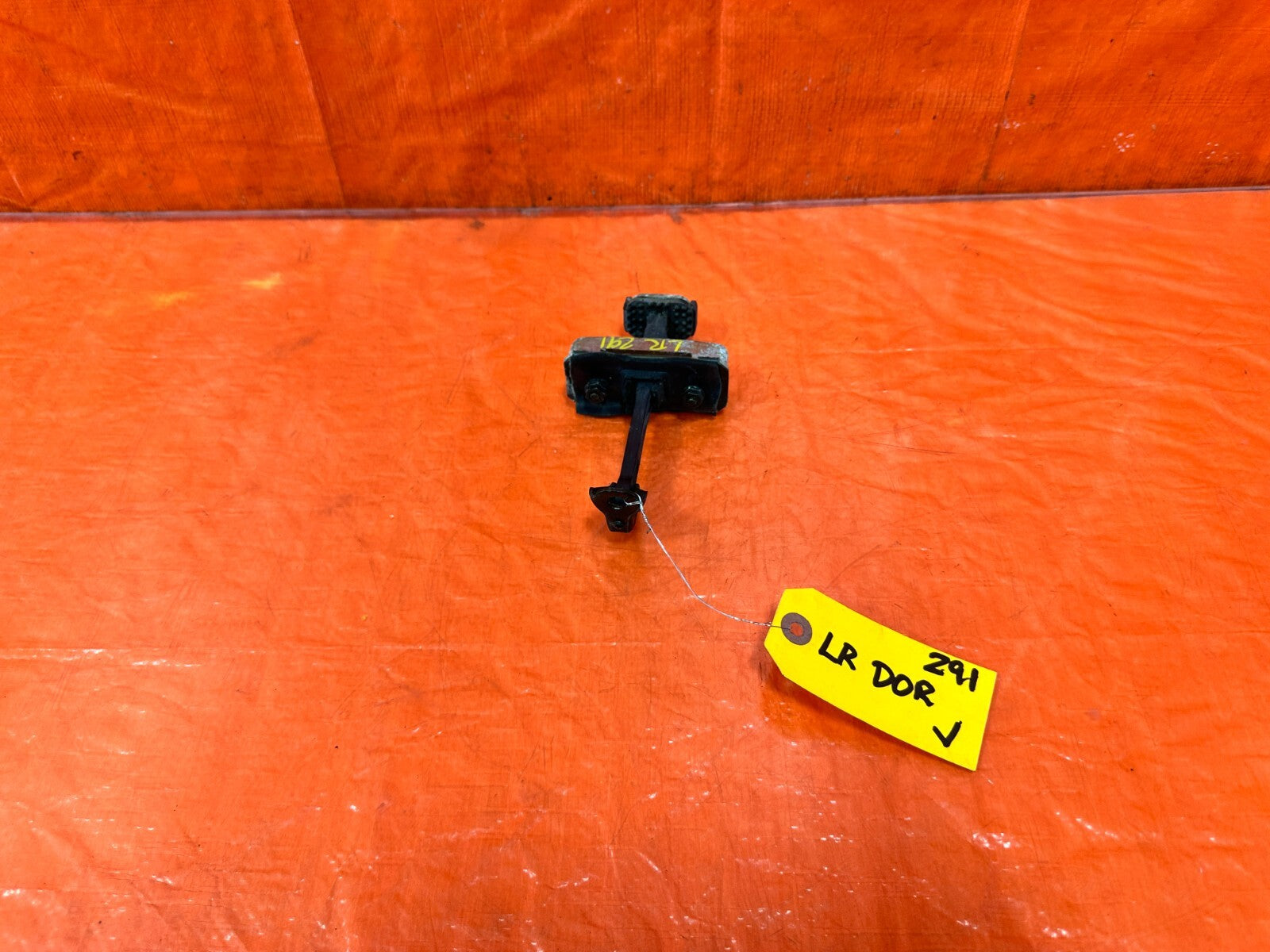 04 08 ACURA TSX   DRIVER LEFT REAR DOOR CHECKER HINGE ARM STOPPER   OEM #2910