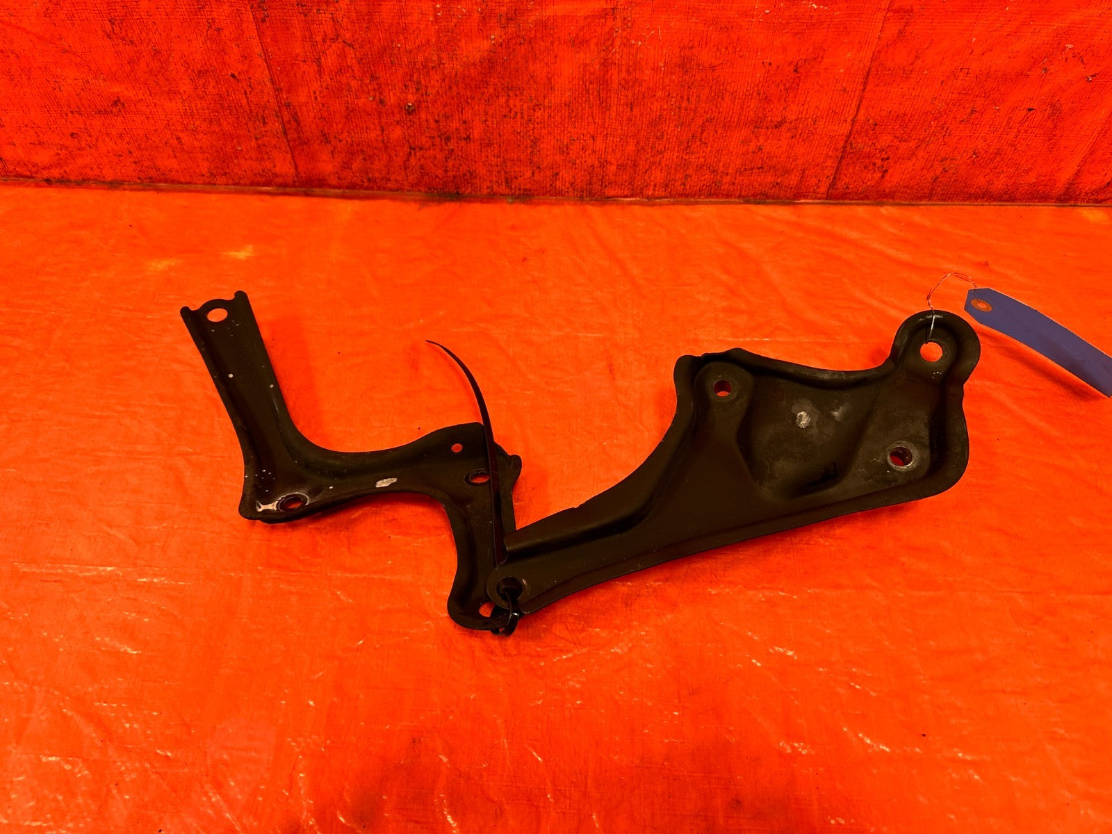 92 96 HONDA PRELUDE   LEFT & RIGHT  STEERING RACK BRACKET   OEM FACTORY #3235