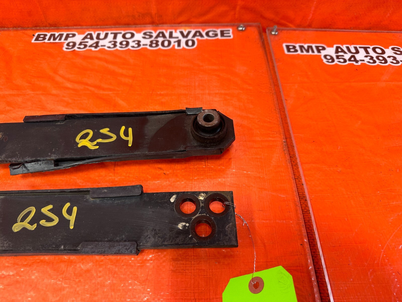 02 06 ACURA RSX   LEFT AND RIGHT REAR LOWER CONTROL ARM SET ARMS   OEM #2541