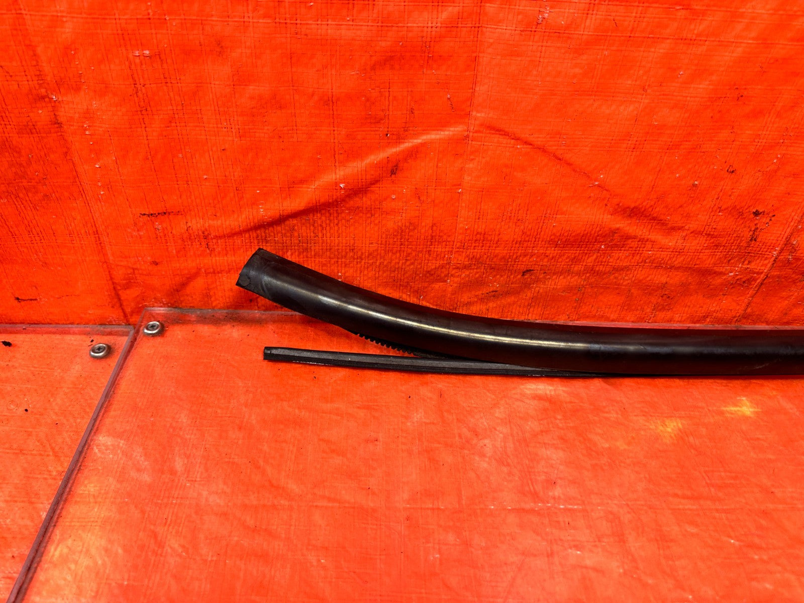 02 05 HONDA CIVIC SI EP3 HATCH DRIVER LEFT WINDSHIELD TRIM PLASTIC OEM 3064