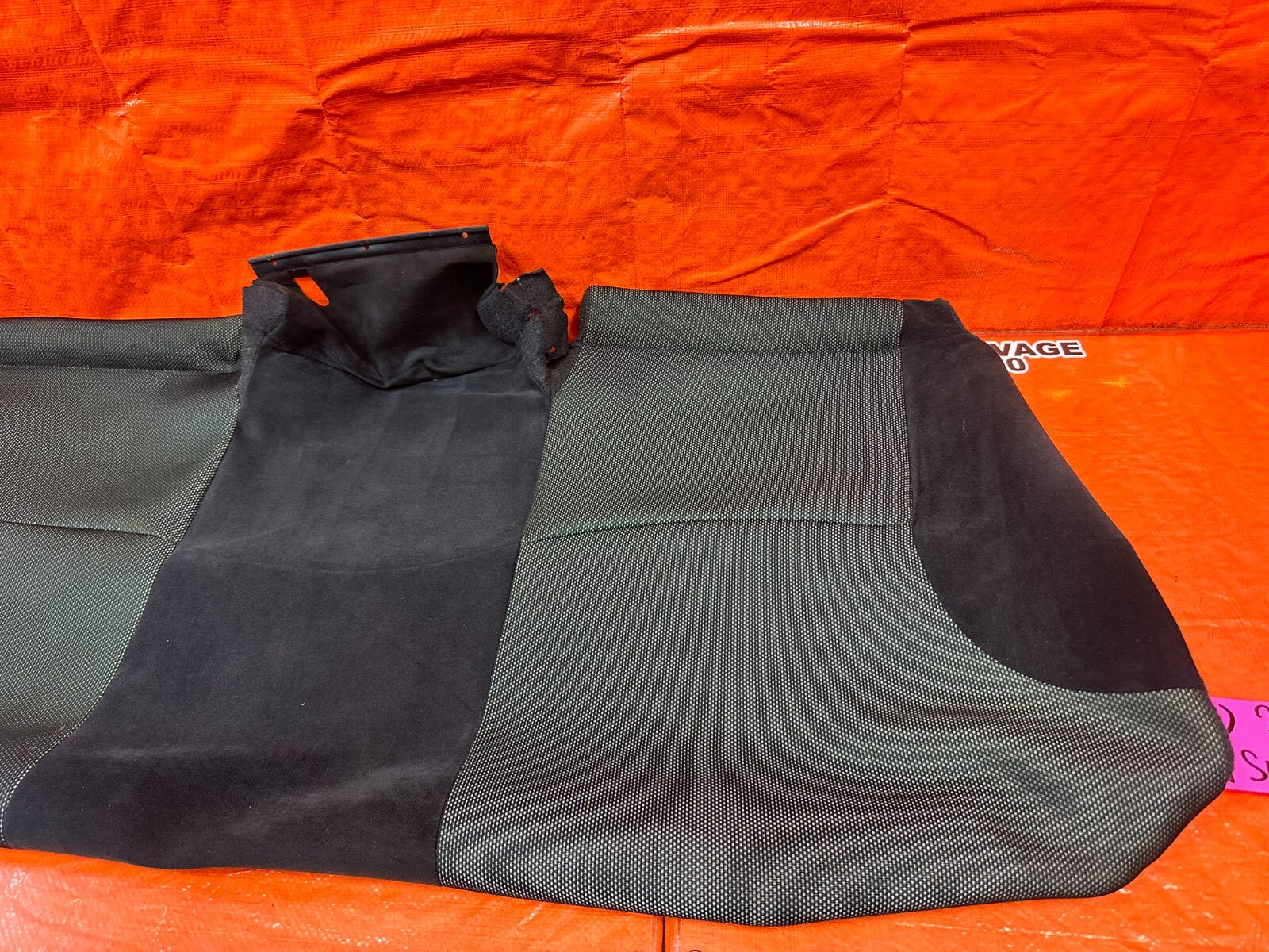 02 05 HONDA CIVIC SI EP3 PASSENGER REAR LOWER SEAT SKIN WRAP COVER OEM 2586