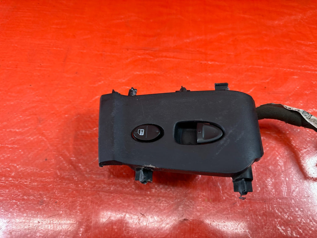 06 11 CIVIC 2D COUPE   WINDOW SWITCH   PASSENGER RIGHT SIDE   OEM FACTORY #1944