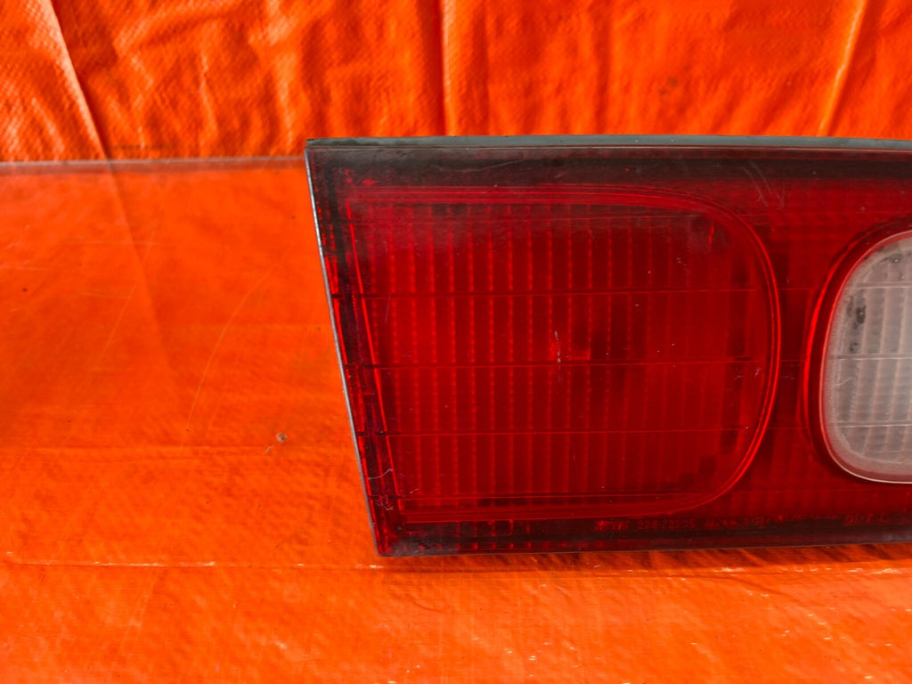 98 01 ACURA INTEGRA SEDAN   DRIVER LEFT   INNER   TAIL LIGHT LAMP   OEM #123 7