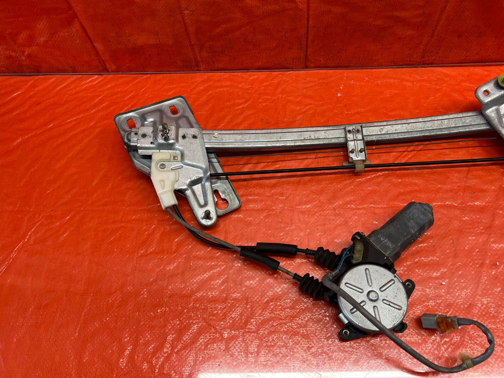94 01 ACURA INTEGRA SEDAN PASSENGER RIGHT FRONT WINDOW REGULATOR MOTOR OEM #1598