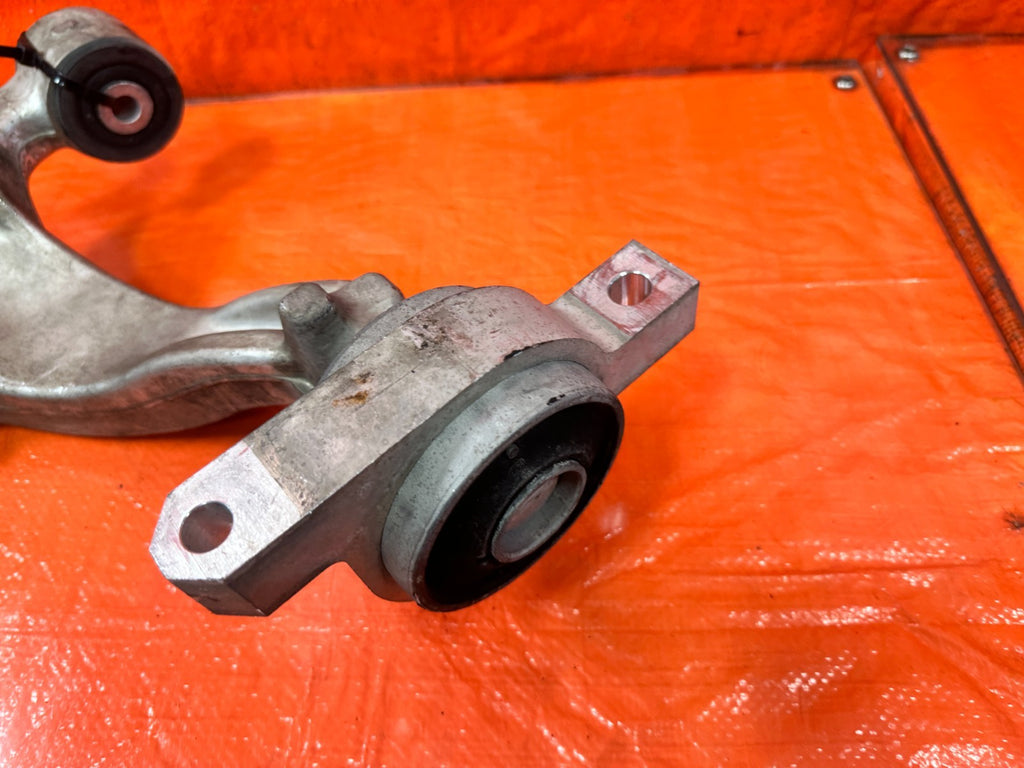 08 15 INFINITI G37 Q60   RWD ONLY   PASSENGER RIGHT FRONT LOWER CONTROL ARM 3208
