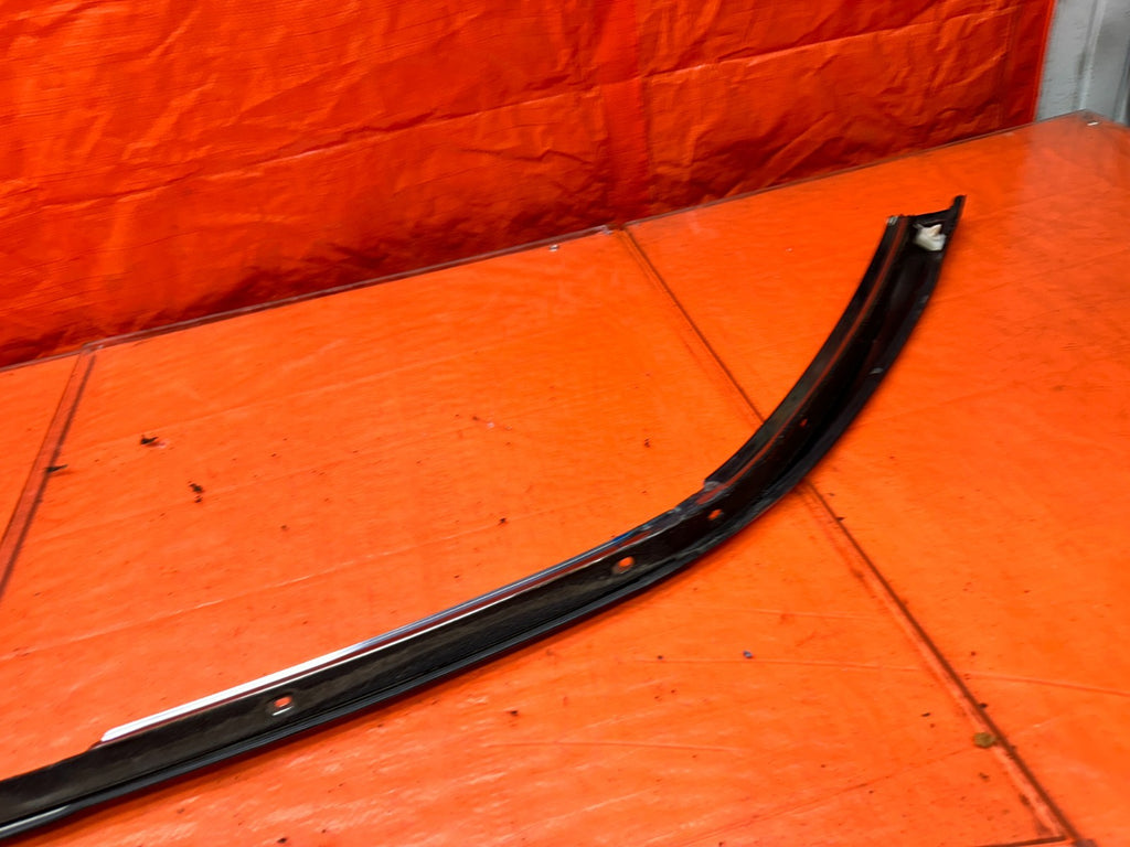 94-01 ACURA INTEGRA 4D LEFT DRIVER ROOF GLASS TRIM DRIP RETAINER OEM #34018