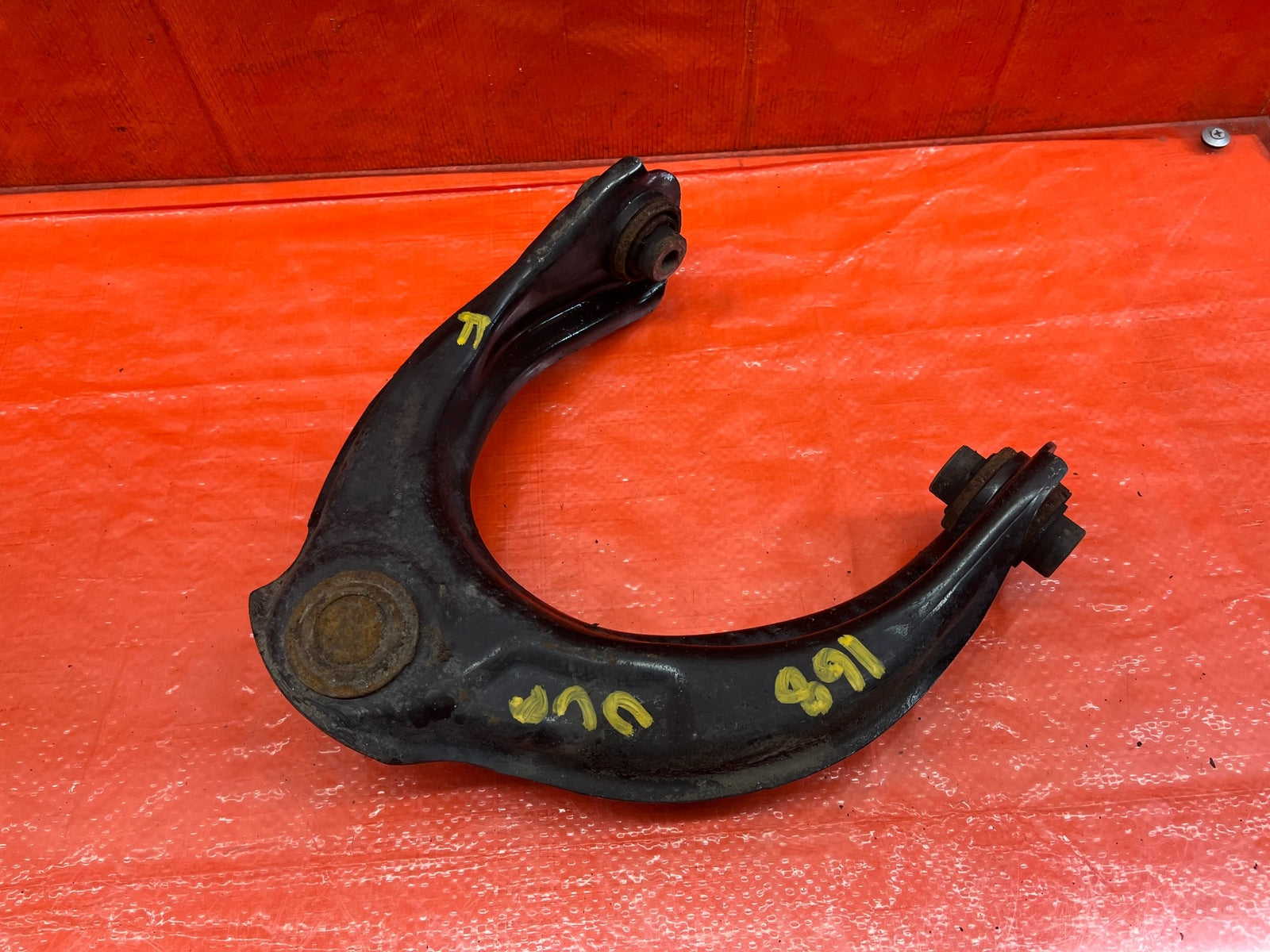 09 14 ACURA TSX   DRIVER LEFT PASSENGER RIGHT FRONT UPPER CONTROL ARMS OEM #1684