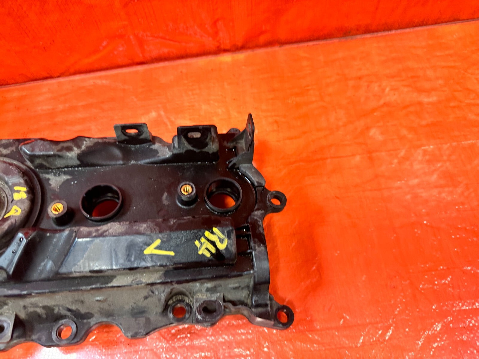 16 19 INFINITI Q50 17 18 Q60 3.0L   VR30DDTT VALVE COVER PASSENGER RIGHT OEM 18Q5