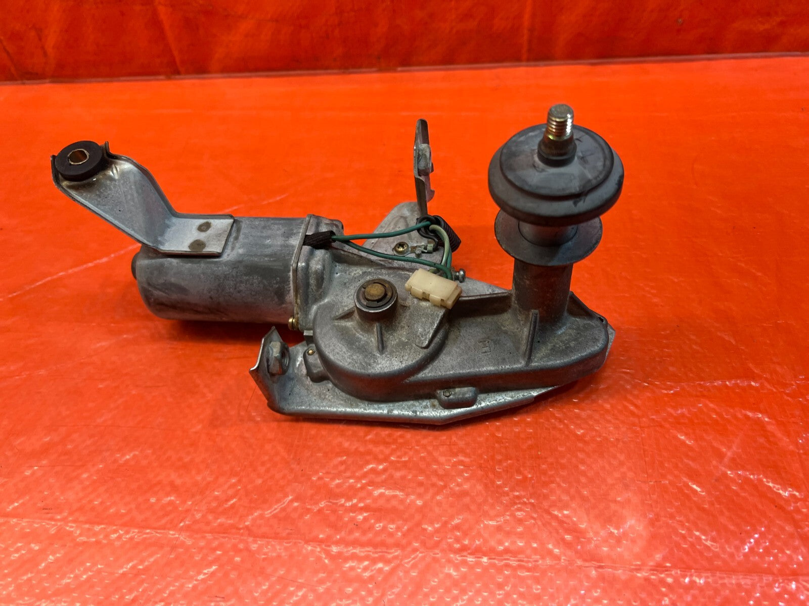 94 01 ACURA INTEGRA   2 DOOR   REAR   WINDSHIELD WIPER MOTOR   OEM FACTORY #2263