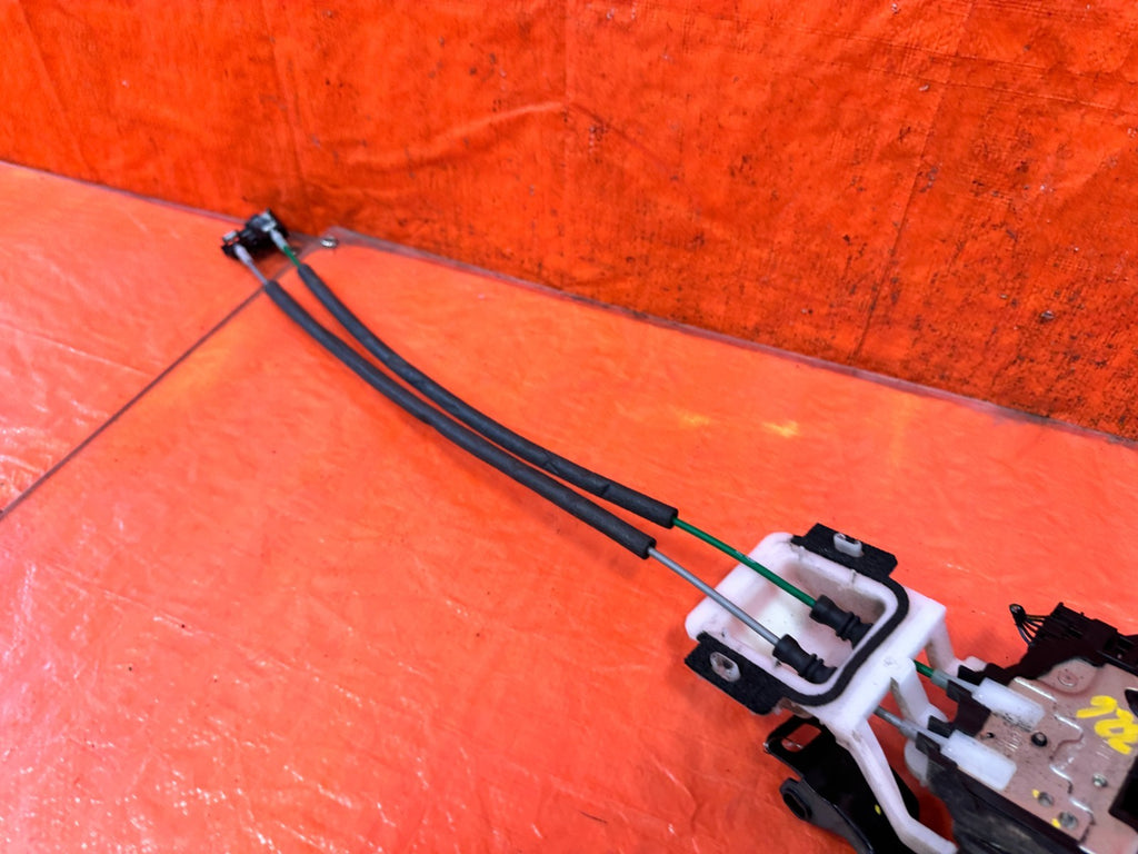 10 16 HYUNDAI GENESIS COUPE   DRIVER LEFT FRONT DOOR LOCK ACTUATOR   OEM OE #3264