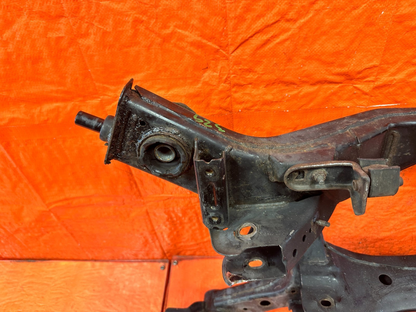 08 15 INFINITI G37 COUPE & CONVERTIBLE   REAR SUBFRAME CROSSMEMBER K FRAME   3299