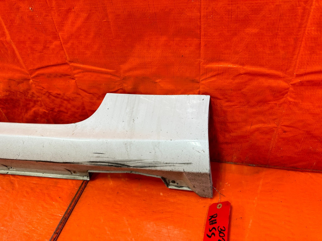 10 16 HYUNDAI GENESIS COUPE RIGHT SIDE SKIRT ROCKER MOLDING TRIM OEM #3023