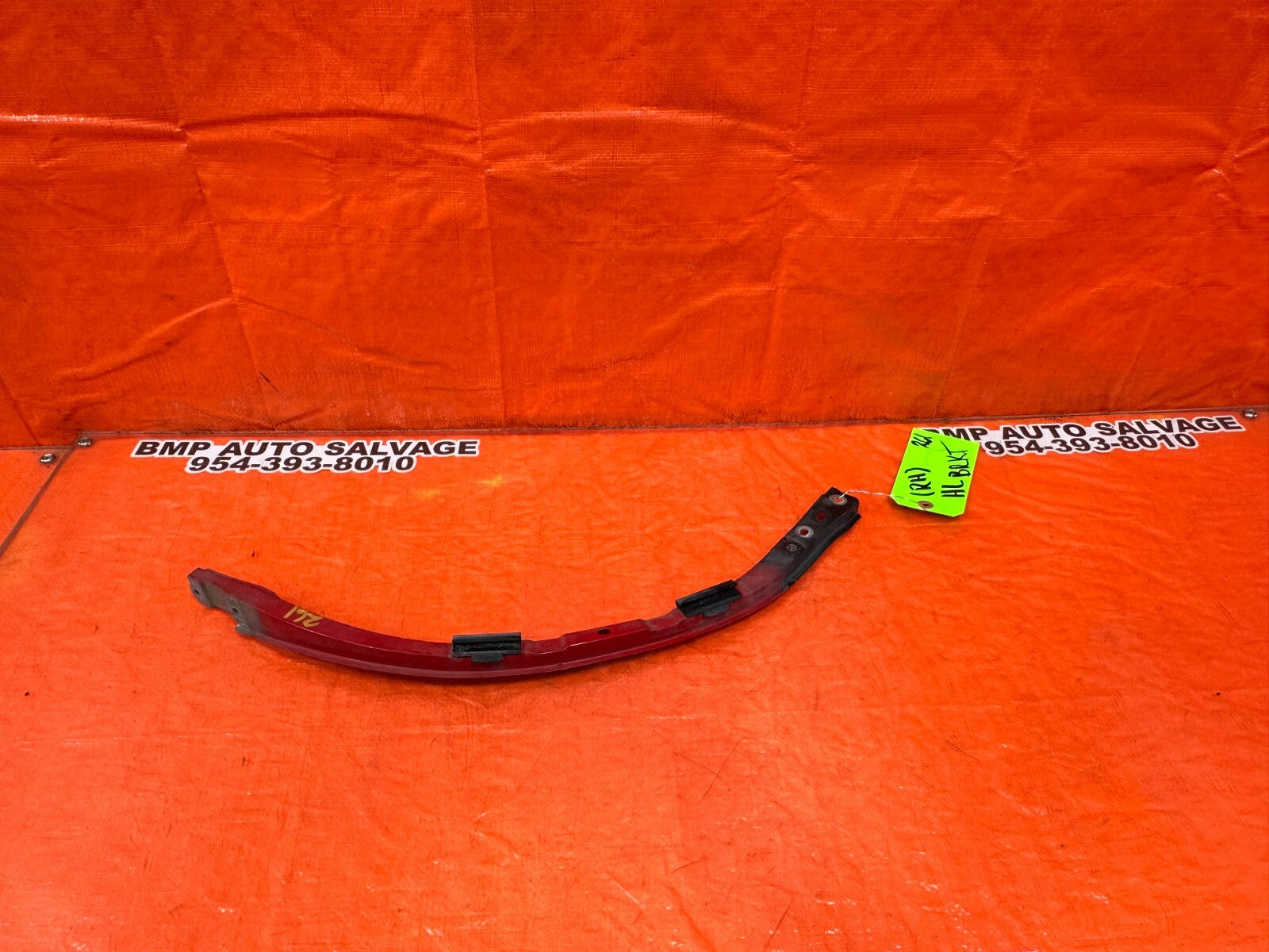 02 10 LEXUS SC430   HEADLIGHT HEADLAMP BRACKET   PASSENGER RIGHT   OEM #2610