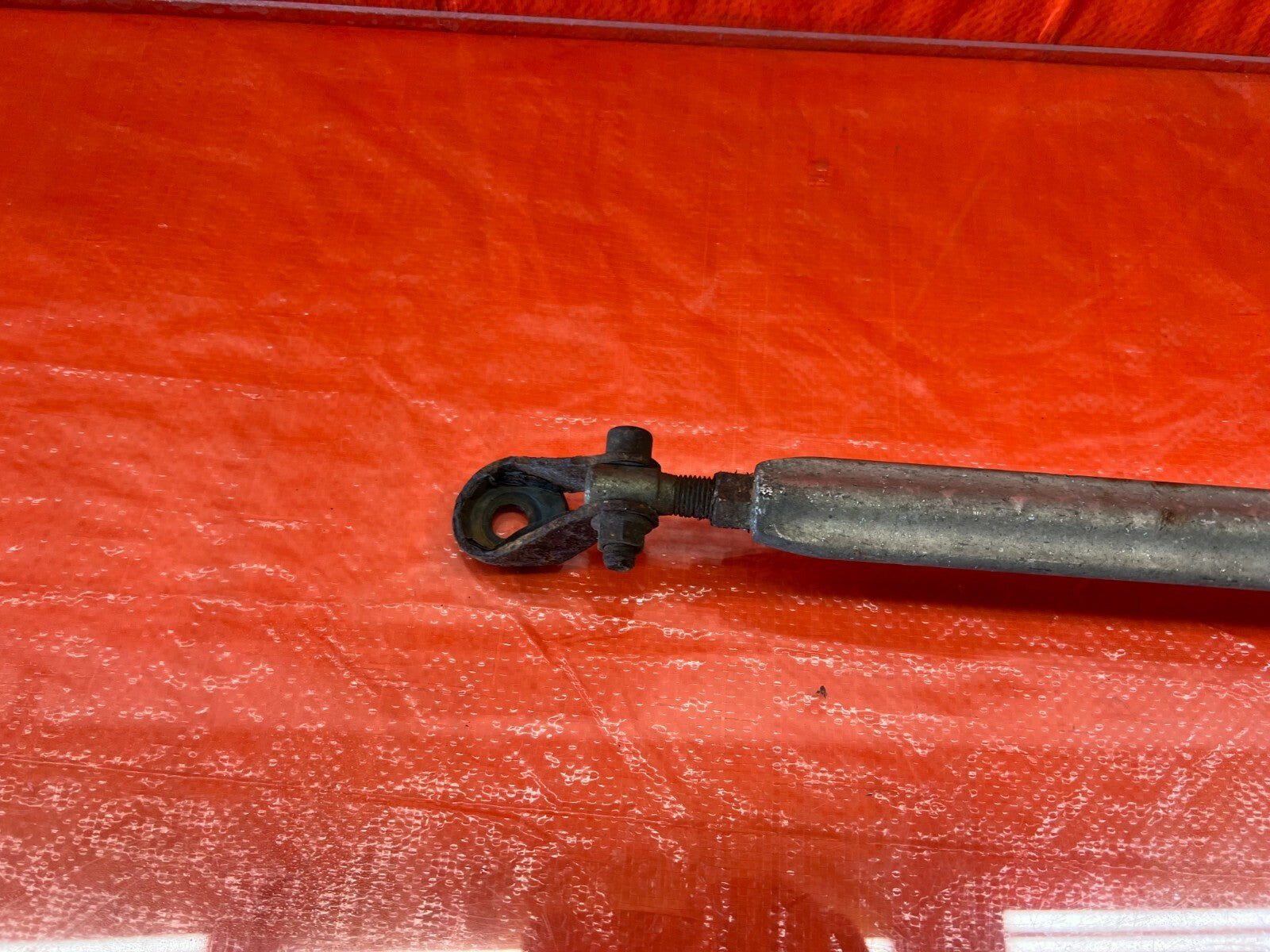 94 01 ACURA INTEGRA   UNKNOWN BRAND   REAR LOWER TIE BAR   USED   #1116