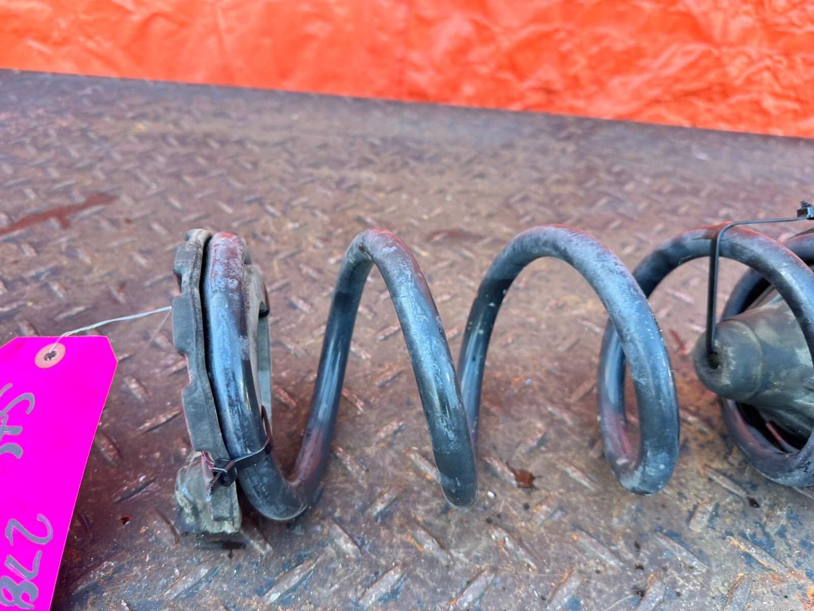08 15 INFINITI G37 COUPE & CONVERTIBLE   REAR SPRING   OEM FACTORY OE #2783