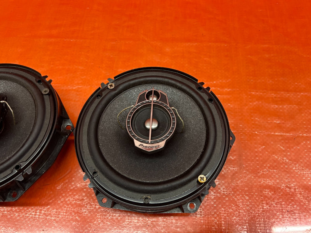 PIONEER BRAND TS A1675R SPEAKER SET OF 2 TWO   USED SPEAKER SET / PAIR #1543